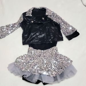 Weissman girls costume for dance or dress up, girls extra small, size 4/5T